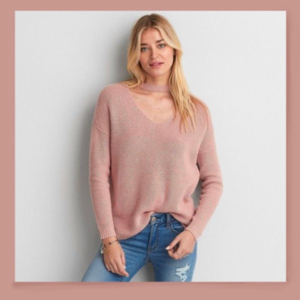 ❌ SOLD ❌ AMERICAN EAGLE Choker Neck Pullover Sweater